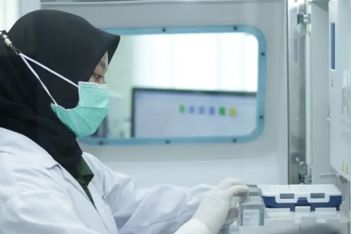Laboratorium Biologi Molekuler 3 IMG 8003 UjiSequencing