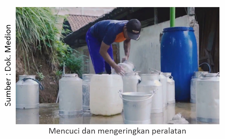Menjaga Kualitas Susu Sapi 3 Mencuci dan mengeringkan peralatan