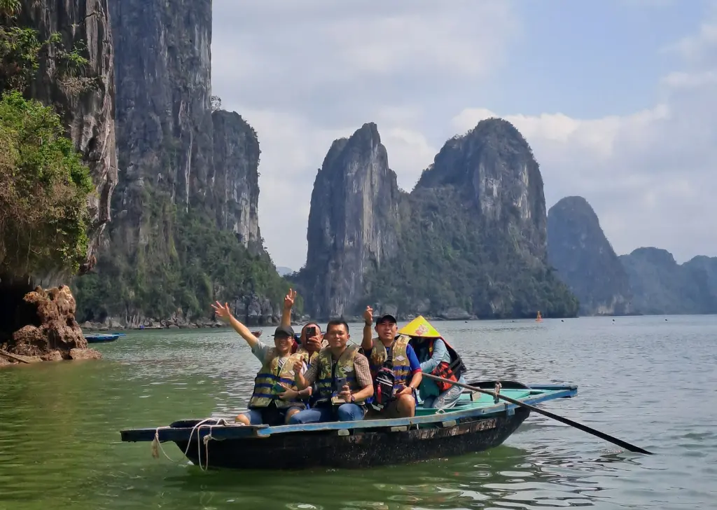 Medion Ajak Pelanggan Menjelajahi Pesona Vietnam 1 wisata vietnam